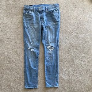 Abercrombie Men’s Ripped Super Skinny Jean
